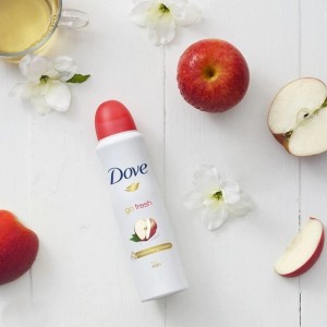 اسپری ضد‌ تعریق داو مدل Go Fresh با رایحه سیب و برگ چای حجم 150 میلی‌ لیتر
