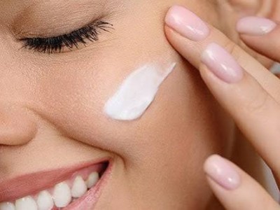 بهترین کرم برای پوست خشک صورت؛ راهنمای کامل انتخاب و استفاده