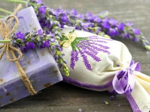 آموزش ساخت صابون خانگی با رایحه لیمو و نعنا
