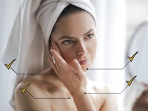 عطر در کجا اسپری می شود؟ جزئیات در مورد استفاده صحیح از عطر
