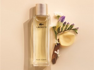 نقد و بررسی عطر زنانه Lacoste Pour Femme