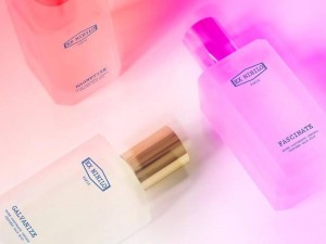آیا عطرهای مبتنی بر الکل می توانند موها را خشک کنند؟