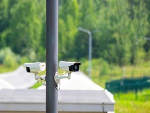 بهترین دوربین مداربسته برای باغ و ویلا