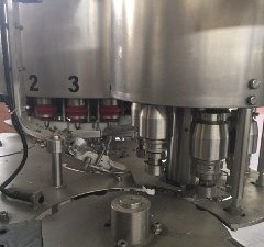 دستگاه پرکن تری بلوک 18نازل شرکت تارا2.jpg