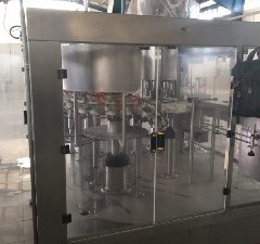 دستگاه پرکن تری بلوک 18نازل شرکت تارا1.jpg