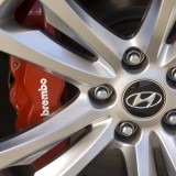wheel_brembo_wallpaper_2010_hyundai_genesis_coupe_photo_gallery_pictures.jpg