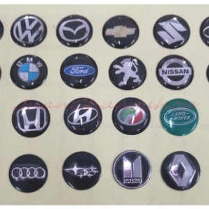 یک عدد لوگو ۱۴ میلیمتری خود چسب - 14mm Car Key Logo