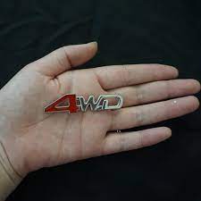 یک عدد  4WD فلزی  کوچک