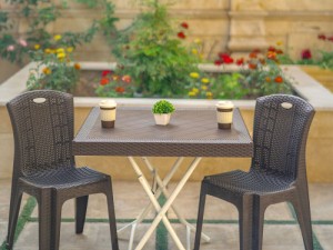 میز حصیری چهارنفره پایه فلزی هایکا هوم کت