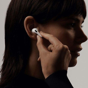 هدفون بی‌ سیم اپل مدل AirPods Pro همراه با محفظه شارژ
