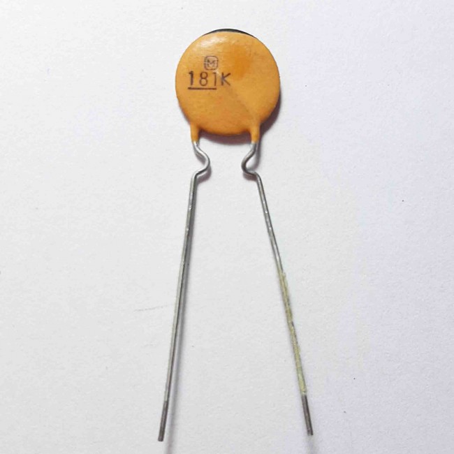 خازن عدسی سرامیکی 180pF 50V ±10% (بسته 10 عددی)