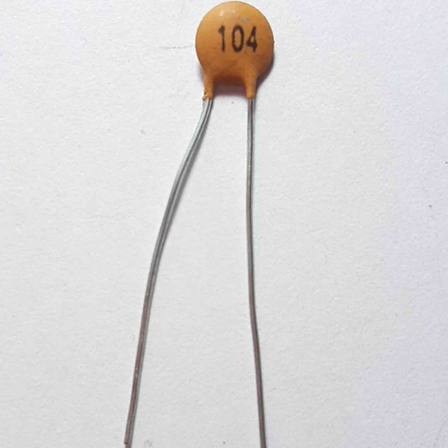 خازن سرامیکی 100nF 50V  (بسته 10 عددی)