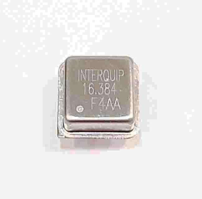 کریستال اسیلاتور  16.384MHZ پایه دار مربعی، بسته بندی DIP8