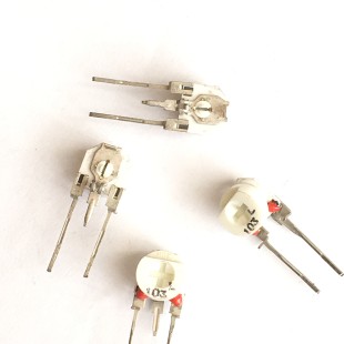 پتانسیومتر 10 کیلو اهم ایستاده ، Pot 10K Ohm ( بسته بندی 10 عددی)