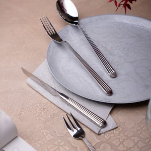 سرویس قاشق‌چنگال پرلینی