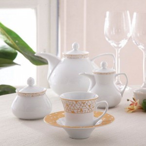 چینی زرین ۱۰۸ پارچه ۱۲ نفره