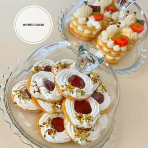 کیک خوری پاشاباغچه