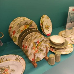 سرویس غذا خوری طرح هاوایی 28پارچه 