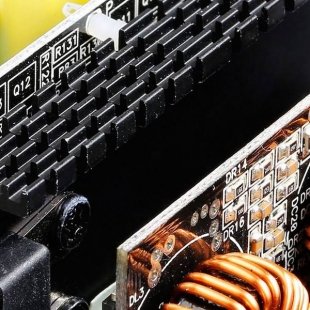 منبع تغذیه کامپیوتر گرین مدل GP750B-OCPT