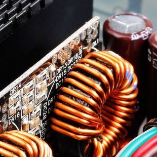 منبع تغذیه کامپیوتر گرین مدل GP850B-OCPT