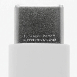 کابل شارژ USB-C به USB-C اپل اورجینال A2795 طول 1 متر سر کارتنی