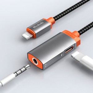 مبدل لایتنینگ به جک 3.5 میلی متری و لایتنینگ مک دودو مدل CA-6710