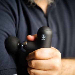 ماساژور شارژی تفنگی گرین لاین Mini Massage Gun Pro مدل GNMIMGUNPBK