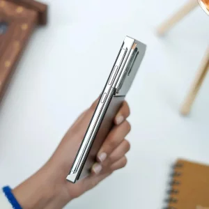 کاور آلومینیومی طرح چوبی رایحه دار مدل MOVENCHY مناسب برای گوشی Samsung Galaxy S24 Ultra