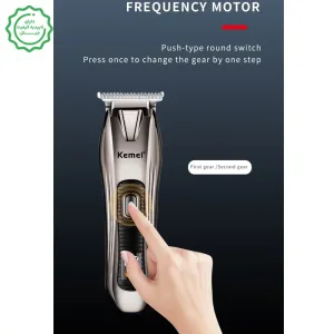 ماشین اصلاح موی سر و صورت دیجیتال مدل KEMEI-KM639