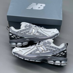 کفش نیوبالانس 1906 طوسی نقره‌ای مشکی New Balance 1906R Brighton Grey