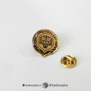 بج سینه مرکز  وکلا طلایی با حکاکی براق
