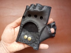 دستکش انگشتی چرم طبیعی سایز زنانه