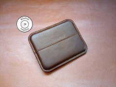 کیف سیگار چرم طبیعی ظرفیت هشت نخ دارای قفل مهماتی