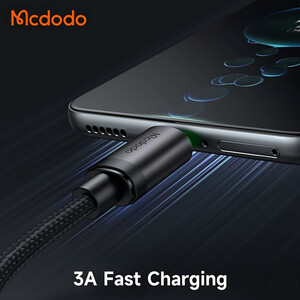کابل تبدیل USB به USB-C مک دودو مدل MCCA396 LED Version طول 1 متر