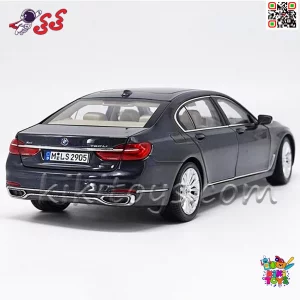 ماکت ماشین BMW 750Li نمای پشت