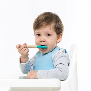 قاشق دوعددی سیلیکونی دسته چوبی minikoioi