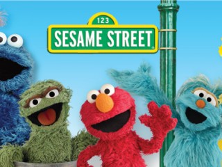 مجموعه آموزشی و سرگرم کننده زیبای المو - Elmo - بر روی فلش