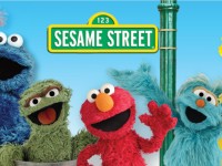 مجموعه آموزشی و سرگرم کننده زیبای المو - Elmo - بر روی فلش