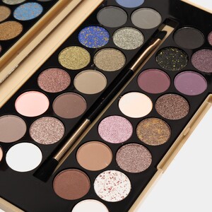 پالت سایه رولوشن Fortune Favours