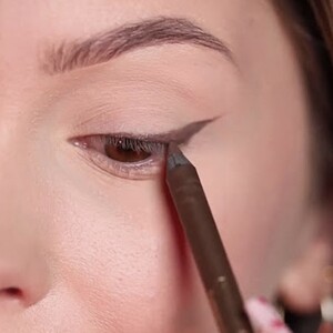 مداد چشم تتو ژل گلدن رز