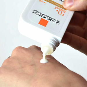 فلوئید ضد آفتاب Anthelios SPF50 لاروش پوزای حجم 50ml