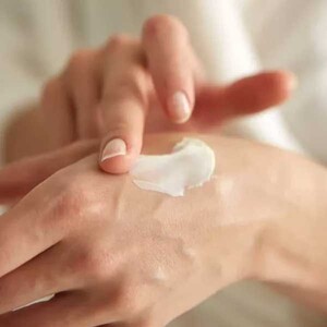 بالم مرطوب کننده آر یو اکی انواع پوست