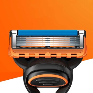 خودتراش 5 تیغه همراه با سری یدک Fusion 5 ژیلت
