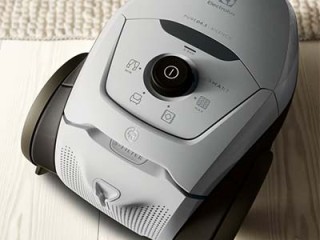 جاروبرقی الکترولوکس مدل ELECTROLUX PD82-4MG