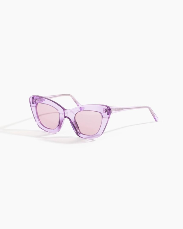 Cat-eye purple