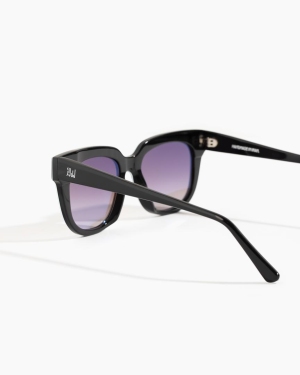 Square black