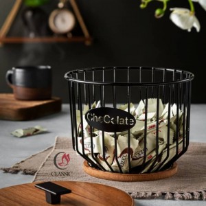 شکلات خوری وسبدگردو وبلوط