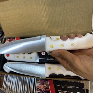 کارد آشپزخانه حرفه ای 6 اینچ دسته سفید SOO-035