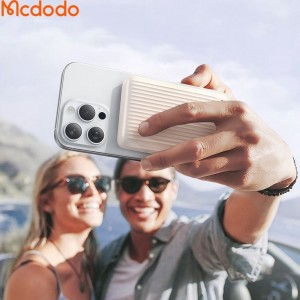 پاوربانک مک دود مدل MC-7810 ظرفیت 10000 میلی آمپرساعت