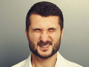 ﻋﻠﻞ تیک چشم و پلک (مطلب)